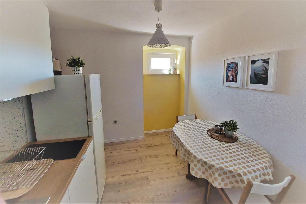 Casa Di Castello Apartment Mali Lošinj Exterior foto