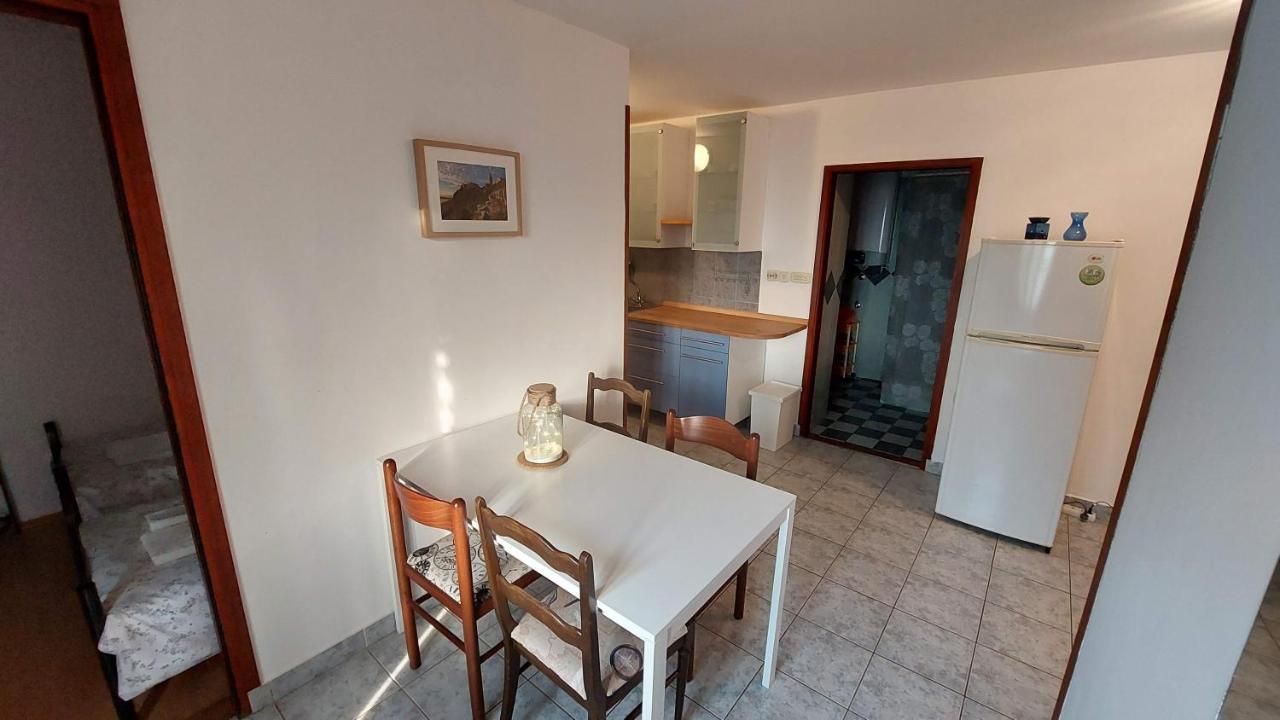 Casa Di Castello Apartment Mali Lošinj Exterior foto